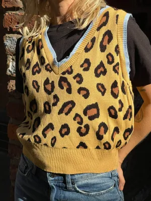 Daisy Street Cropped Contrasting Leopard Print Knitted Vest