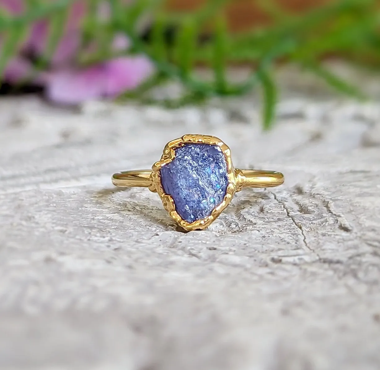 Raw Tanzanite and diamond Chevron wedding ring set